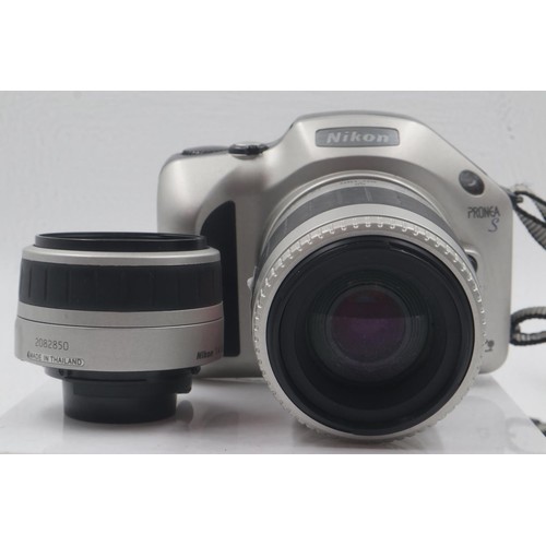 98 - Nikon Pronea S digital camera with two lenses. UK P&P Group 2 (£20+VAT for the first lot and £4+VAT ... 