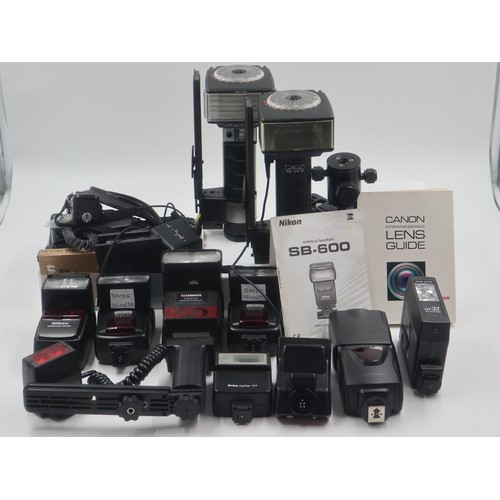 99 - Good selection of camera flashes and accessories. UK P&P Group 3 (£30+VAT for the first lot and £8+V... 