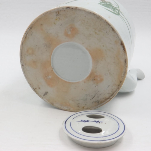 240 - Large Chinese ceramic teapot. UK P&P Group 3 (£30+VAT for the first lot and £8+VAT for subsequent lo... 