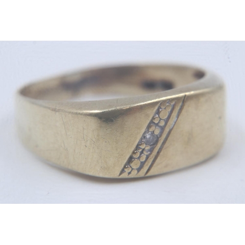 10 - 9ct gold diamond-set signet ring, size U, 2.8g. UK P&P Group 0 (£6+VAT for the first lot and £1+VAT ... 