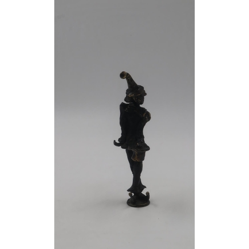 251A - Bronze clown figurine, H: 15 cm. UK P&P Group 1 (£16+VAT for the first lot and £2+VAT for subsequent... 