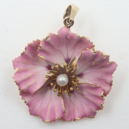 12 - Pink enamelled 14ct gold flower pendant set with a pearl, L: 30mm, 4.7g. UK P&P Group 0 (£6+VAT for ... 