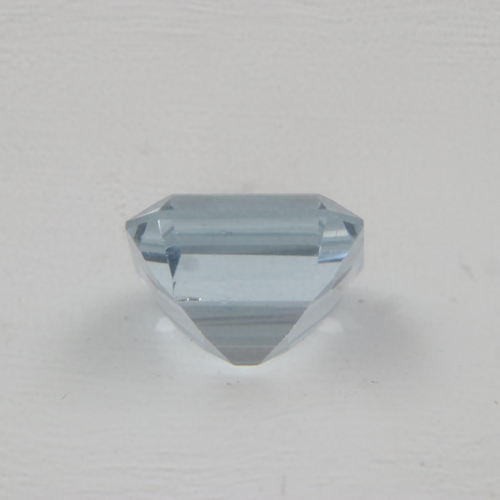 14 - Natural loose aquamarine gemstone, emerald cut, 1.58cts. UK P&P Group 0 (£6+VAT for the first lot an... 