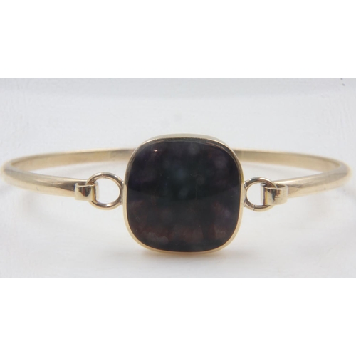 9 - 9ct gold bangle set with a panel of Blue John, 60 x 50mm, 12.3g. UK P&P Group 0 (£6+VAT for the firs... 