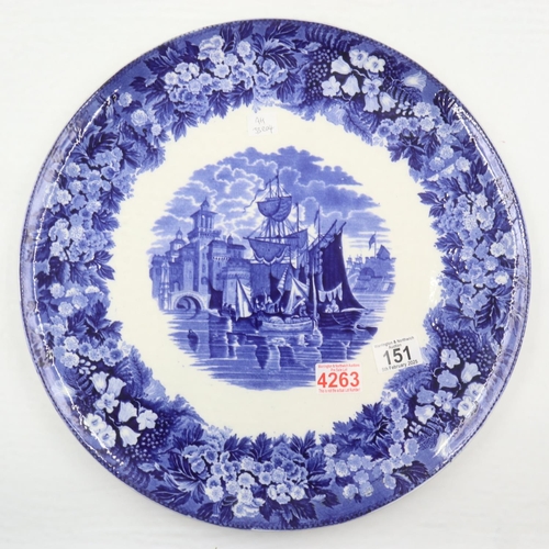 151 - Large blue and white Wedgwood wall plate with Chinese boating scene, D: 42 cm. Not available for in-... 