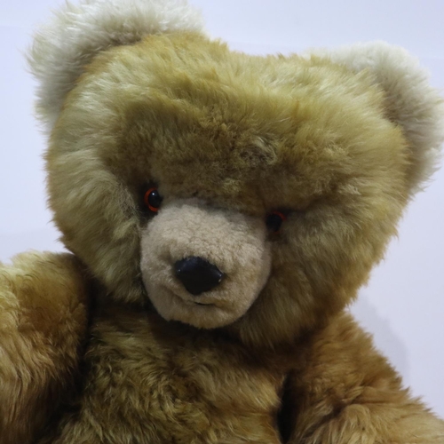 226 - Large vintage mohair Teddy bear, fully jointed with leather paw pads and a growler. H: 93cm. UK P&P ... 