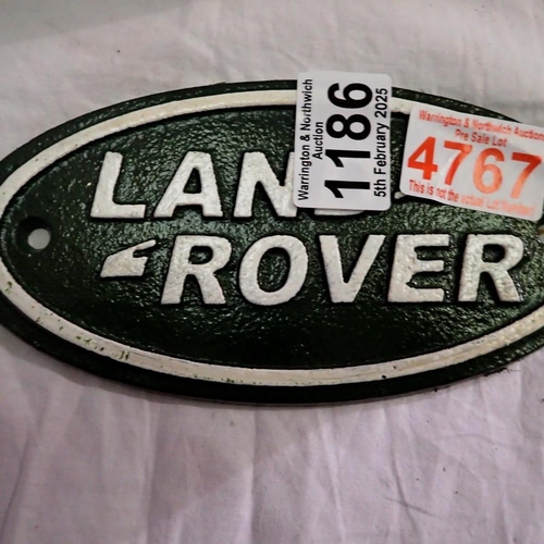 1186 - Cast iron Land Rover sign, L: 17 cm. UK P&P Group 1 (£16+VAT for the first lot and £2+VAT for subseq... 