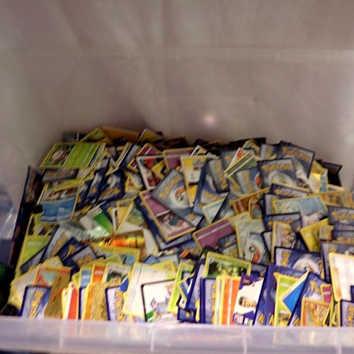 1194 - Hundreds of mixed Pokémon cards. Not available for in-house P&P