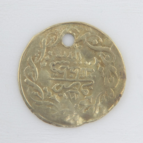 2127 - c.1800-10 Ottoman Empire gold half-cedid mahmudiye, holed, 0.6g. UK P&P Group 0 (£6+VAT for the firs... 