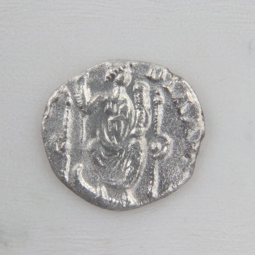 2144 - c330AD Roman silver siliqua - aVF.  UK P&P Group 0 (£6+VAT for the first lot and £1+VAT for subseque... 