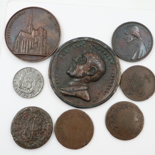 2394 - 19th century bronze table medals and commemoratives. UK P&P Group 1 (£16+VAT for the first lot and £... 