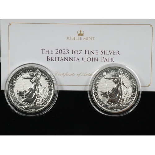 2408 - Cased 2023 1 ounce fine silver Britannia coin pair. UK P&P Group 1 (£16+VAT for the first lot and £2... 