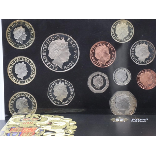 2429 - 2009 UK proof coin set, including Kew Gardens edition 50p. UK P&P Group 1 (£16+VAT for the first lot... 