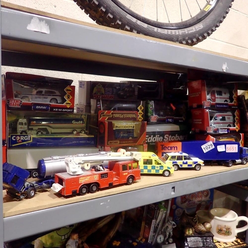 1029 - Large collection of diecast vehicles, including Corgi and Matchbox. Not available for in-house P&P