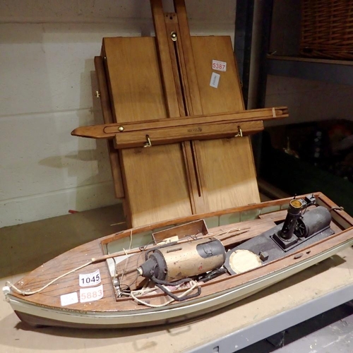 1045 - Wooden African Queen boat in need of restoration. Not available for in-house P&P