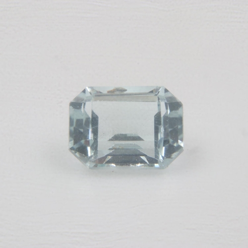 36 - Natural loose aquamarine gemstone, emerald cut, 1.20ct. 5 x 3 mm. UK P&P Group 0 (£6+VAT for the fir... 