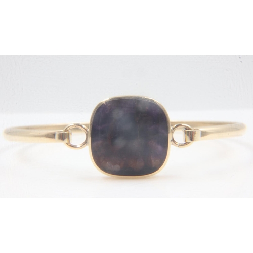 53 - 9ct gold bangle set with a panel of Blue John, 60 x 50mm, 12.3g. UK P&P Group 0 (£6+VAT for the firs... 