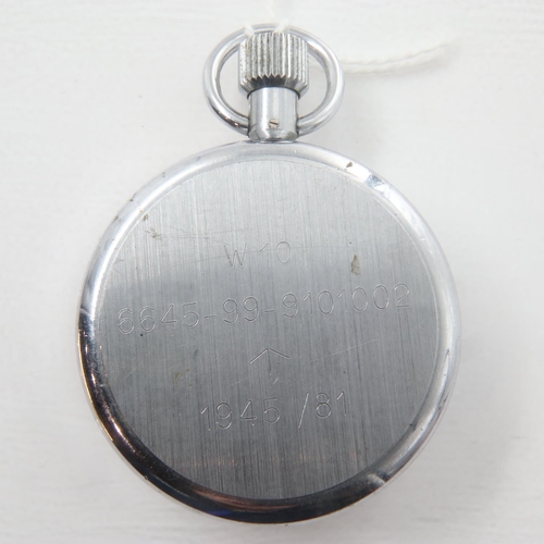 68 - Post War military stop watch, marker CWC, working at lotting. UK P&P Group 1 (£16+VAT for the first ... 