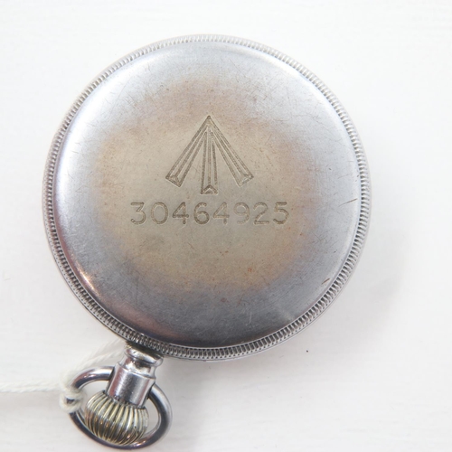 80 - WALTHAM: navy issue military pocket watch stamped 30464925 verso, working at lotting. UK P&P Group 1... 