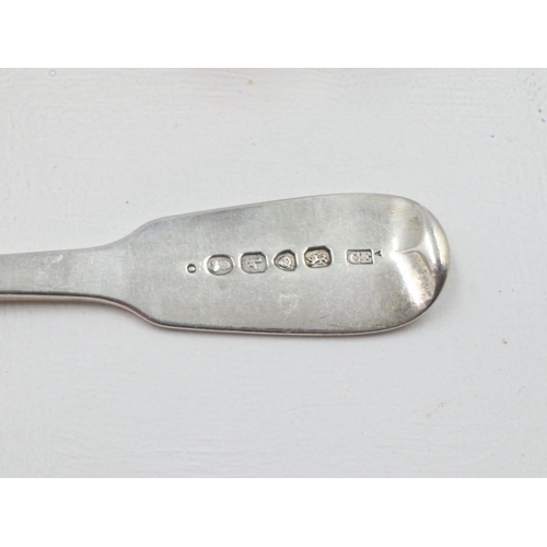 124 - Eight Georgian hallmarked silver table spoons, maker CB, London assay, 310g. UK P&P Group 2 (£20+VAT... 