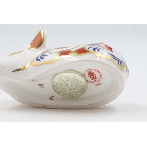 270 - Royal Crown Derby sleeping piglet paperweight, gold stopper, no cracks or chips, L: 80 mm. UK P&P Gr... 