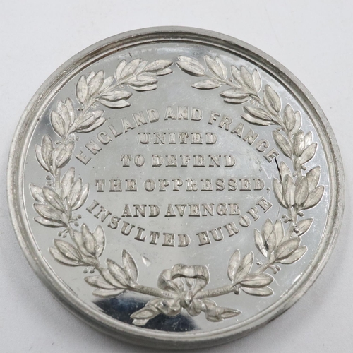 87 - 1854 Holy Alliance (England and France) medallion, Crimean war. UK P&P Group 1 (£16+VAT for the firs... 