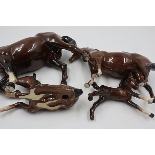 246 - Four Beswick horses. UK P&P Group 2 (£20+VAT for the first lot and £4+VAT for subsequent lots)