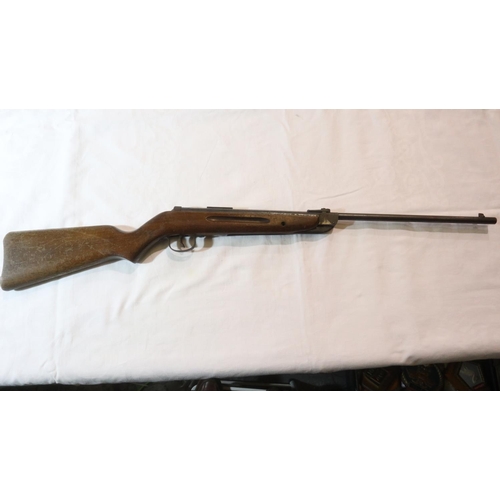 2029 - Diana .22 model 25 air rifle. UK P&P Group 3 (£30+VAT for the first lot and £8+VAT for subsequent lo... 