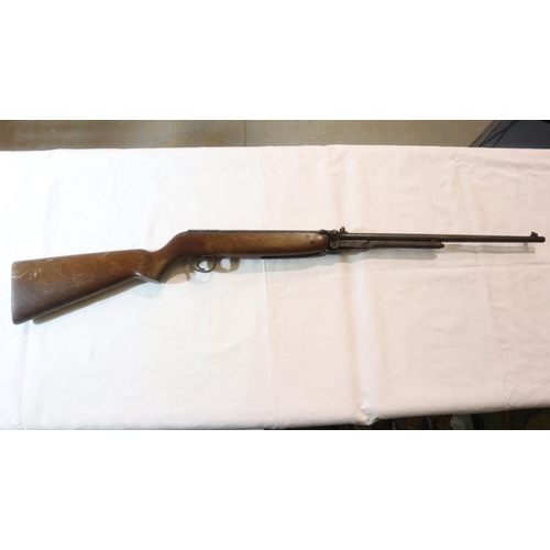 2035 - Webley air rifle .177 with tin of pellets. UK P&P Group 3 (£30+VAT for the first lot and £8+VAT for ... 