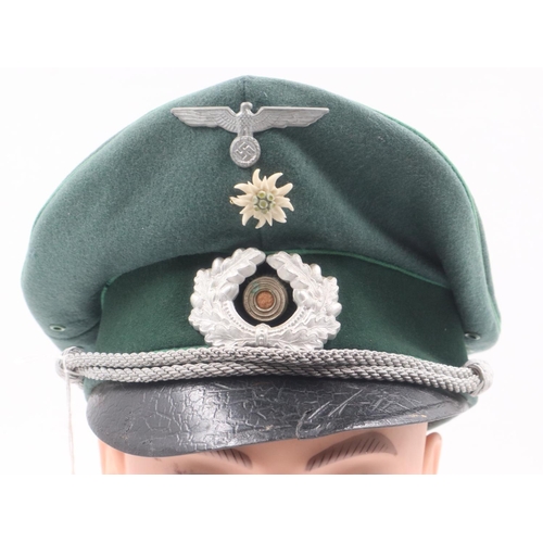 2174 - WWII Gebirgsjäger (Mountain Troops) Officers Visor Cap. UK P&P Group 2 (£20+VAT for the first lot an... 