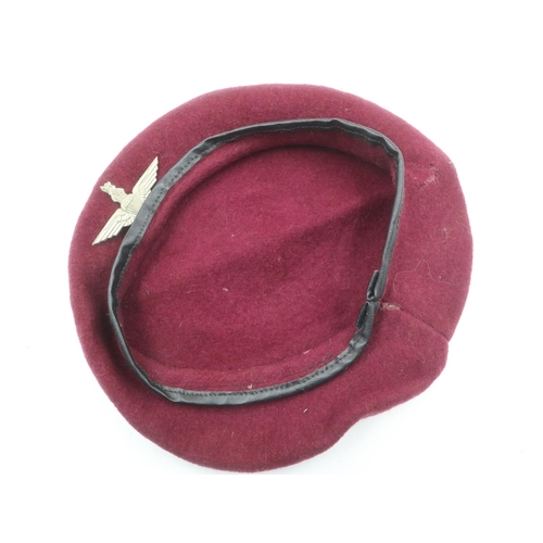 2181 - British Parachute Regiment red beret, undated. UK P&P Group 1 (£16+VAT for the first lot and £2+VAT ... 