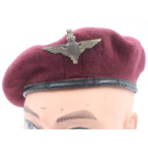 2189 - 1943 Dated British Parachute Regiment Beret. UK P&P Group 1 (£16+VAT for the first lot and £2+VAT fo... 