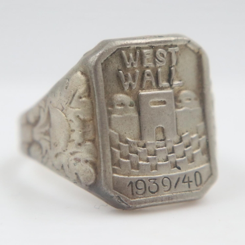 2222 - 1939/40 Dated Silver Plated German West Wall Ring. UK Size P, US Size 8. UK P&P Group 1 (£16+VAT for... 