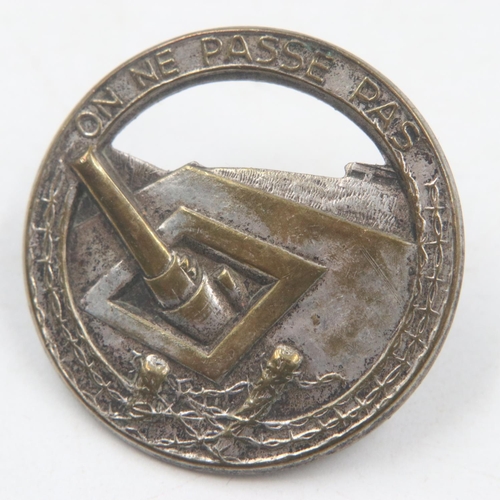 2283 - French WWII Maginot Line Garrison members badge, pin damaged. UK P&P Group 1 (£16+VAT for the first ... 