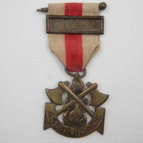 2329 - WWI period Portuguese Fire Brigade Attendance medal. UK P&P Group 1 (£16+VAT for the first lot and £... 