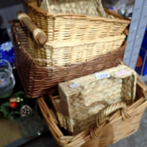 1258 - Selection of wicker baskets. Not available for in-house P&P