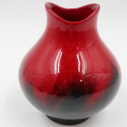 126 - Doulton flambé veined vase, no cracks or chips, H: 12 cm. UK P&P Group 1 (£16+VAT for the first lot ... 