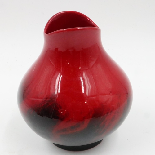 126 - Doulton flambé veined vase, no cracks or chips, H: 12 cm. UK P&P Group 1 (£16+VAT for the first lot ... 