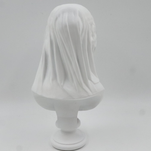 145 - Large resin femme veiled bust, H: 16 cm. UK P&P Group 2 (£20+VAT for the first lot and £4+VAT for su... 