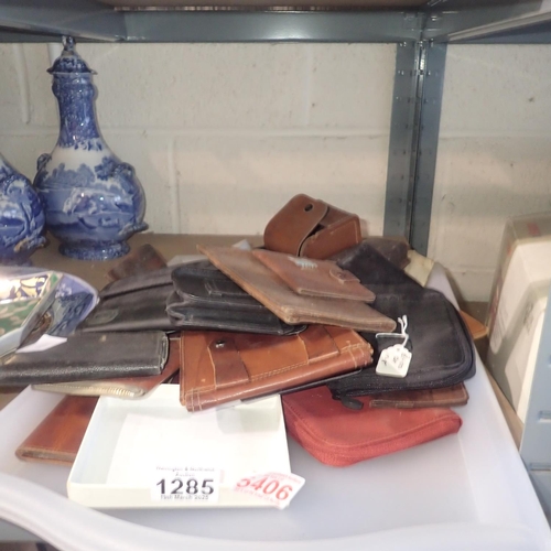 1285 - Tray of mixed purses and wallets. UK P&P Group 2 (£20+VAT for the first lot and £4+VAT for subsequen... 