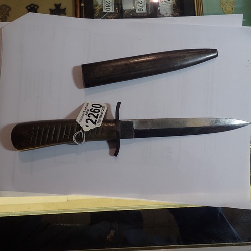 2260 - Imperial German WWI trench knife with scabbard. UK P&P Group 2 (£20+VAT for the first lot and £4+VAT... 