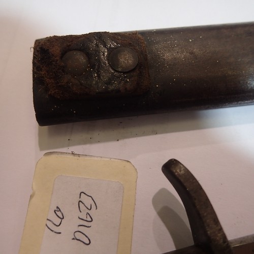 2260 - Imperial German WWI trench knife with scabbard. UK P&P Group 2 (£20+VAT for the first lot and £4+VAT... 