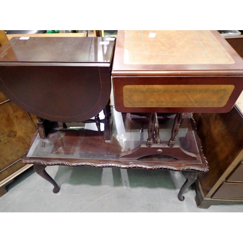 1815 - Three pieces of furniture to include a glass topped coffee table. Not available for in-house P&P