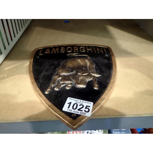 Lot 1025      
