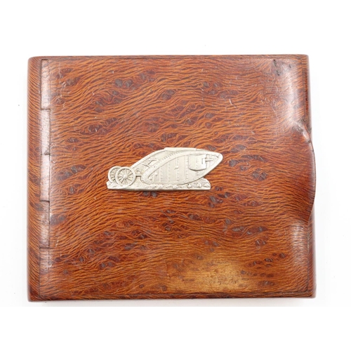 Lot 2052      