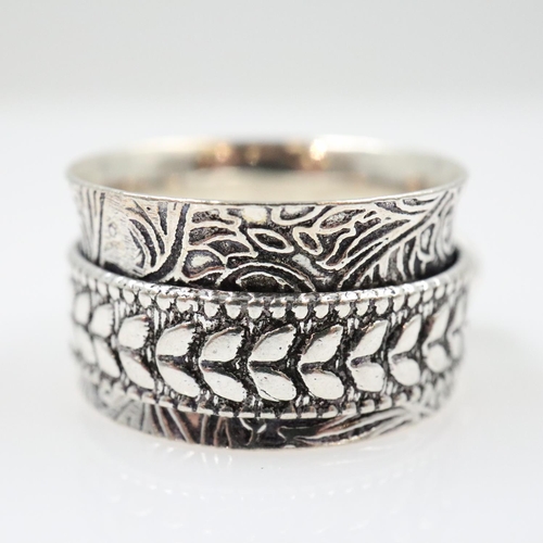 30 - Sterling silver and tigers eye set swivel ring, size T. UK P&P Group 0 (£7+VAT for the first lot and... 