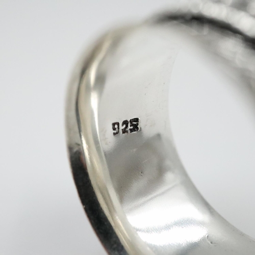 30 - Sterling silver and tigers eye set swivel ring, size T. UK P&P Group 0 (£7+VAT for the first lot and... 