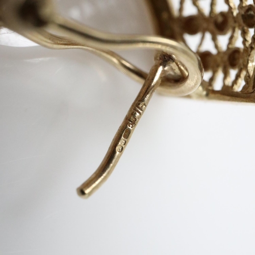 31 - Pair of 9ct gold earrings, combined 4.6g. UK P&P Group 0 (£7+VAT for the first lot and £1+VAT for su... 