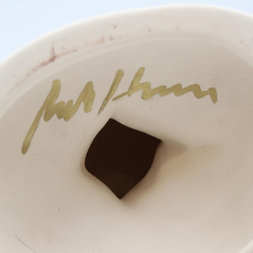 118 - Anita Harris hen, signed in gold, no cracks or chips, H: 15 cm. UK P&P Group 2 (£24+VAT for the firs... 