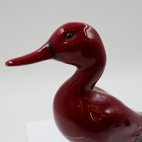 122 - Royal Doulton flambé mallard, no cracks or chips, H: 15 cm. UK P&P Group 2 (£24+VAT for the first lo... 